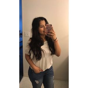 Meet your Posher, Itzel